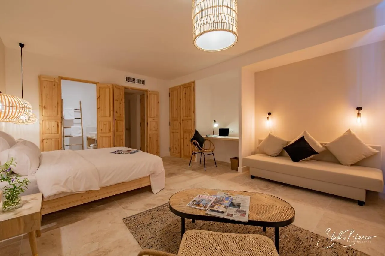 Hotel Moulin De La Roque Althen-des-Paluds 3*,  Francia