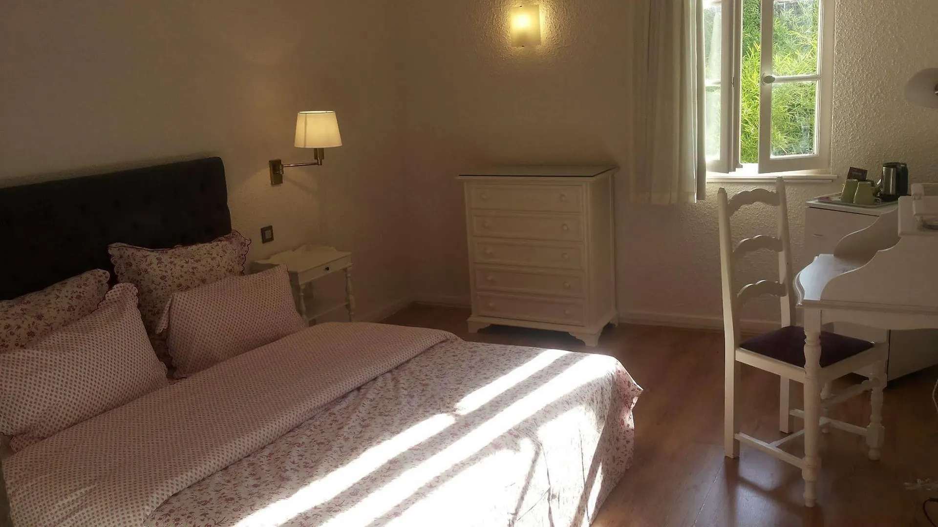 Hotel Moulin De La Roque Althen-des-Paluds