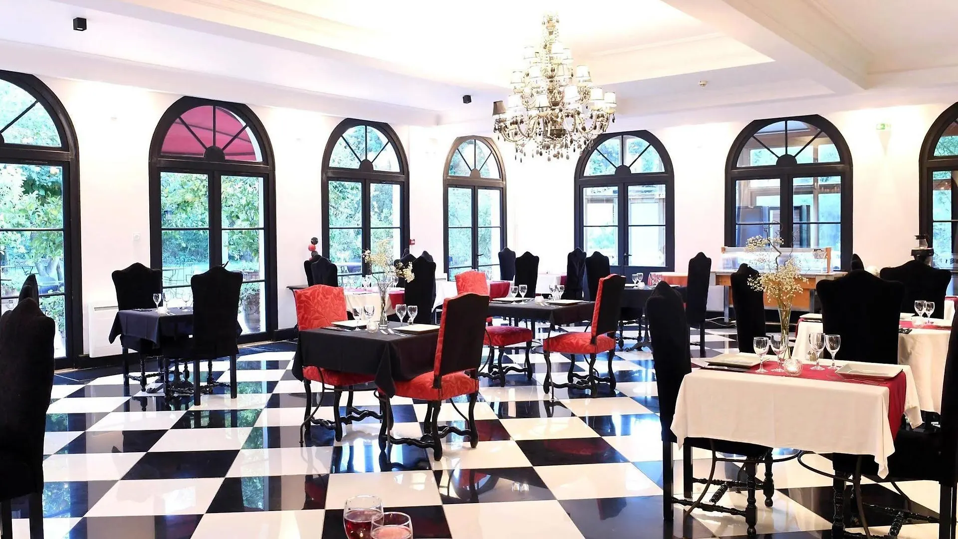 Hotel Moulin De La Roque Althen-des-Paluds