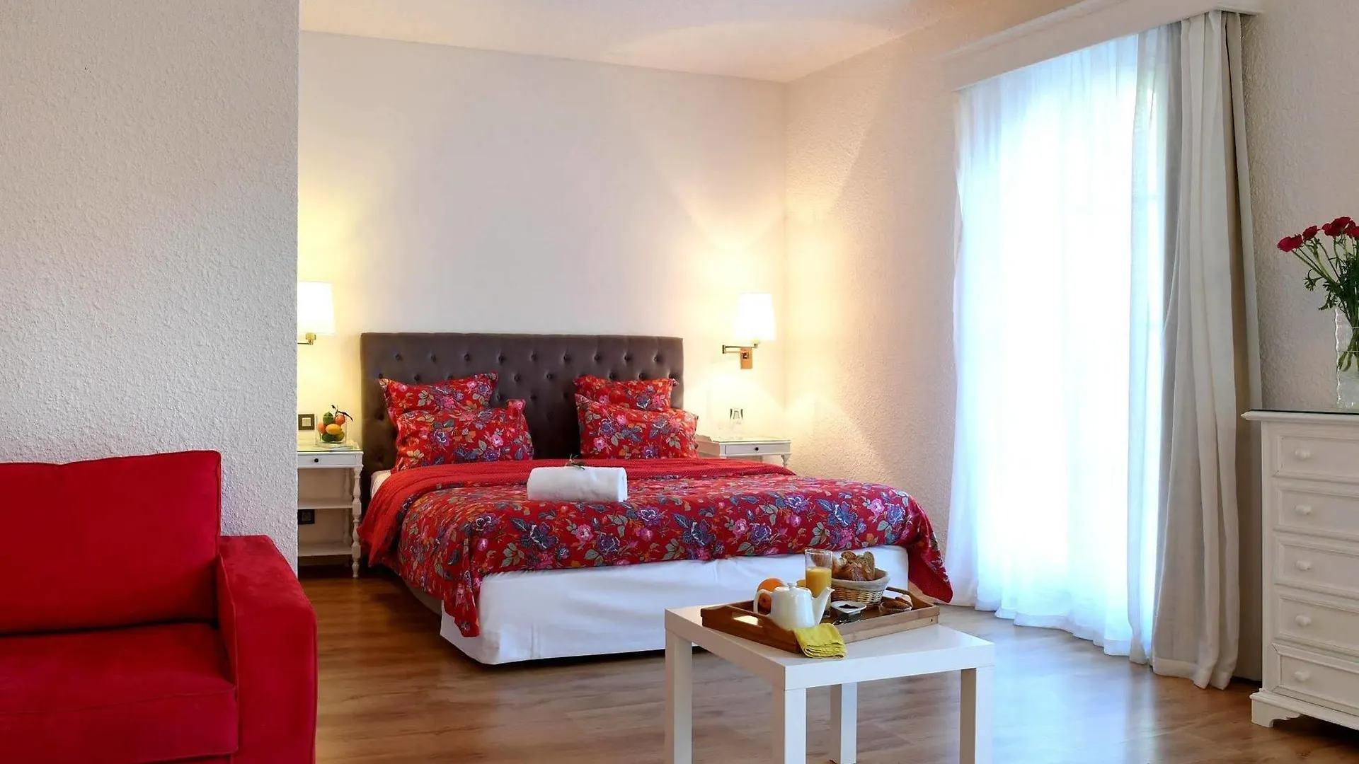 Hotel Moulin De La Roque Althen-des-Paluds